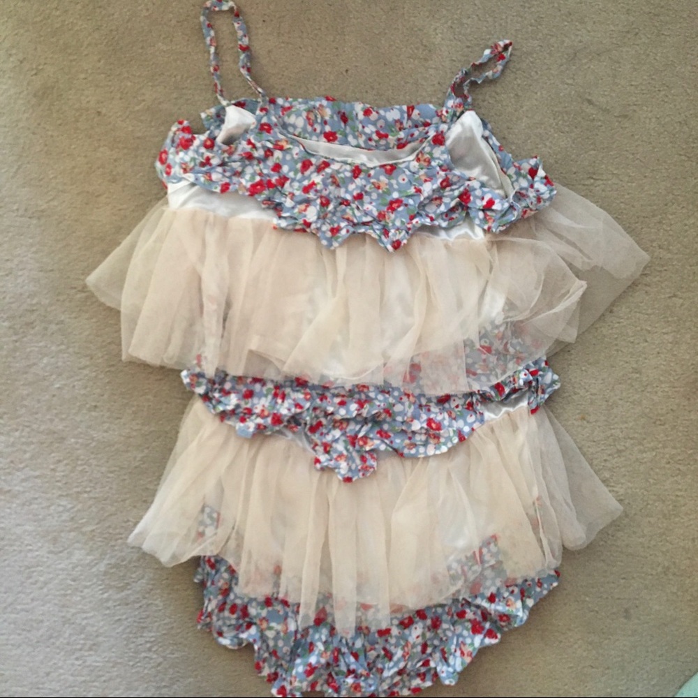 Lace flower tanktop
